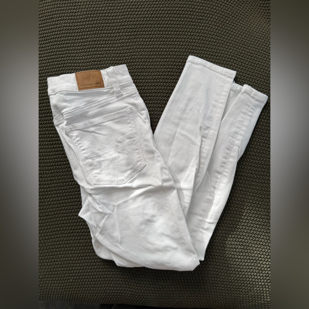 American Eagle Outfitters White Super Stretch Skinny Jeans